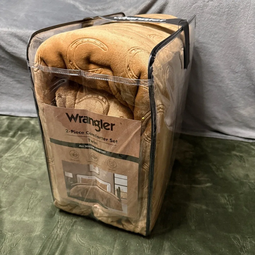 Wrangler Tan 2-Piece Comforter Set Twin Plush Horseshoe Design NWT